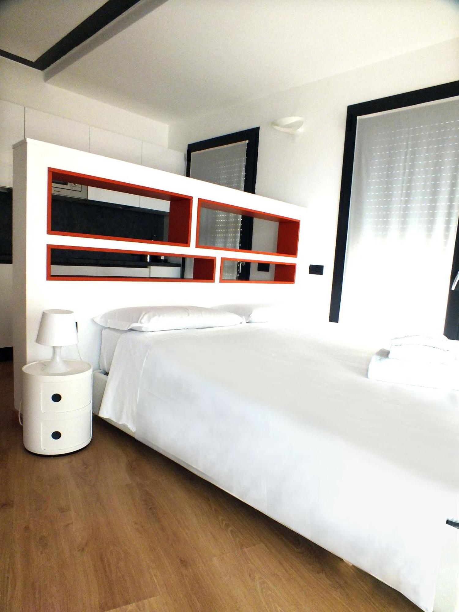 Bb Hotels Aparthotel Isola Milan Bagian luar foto