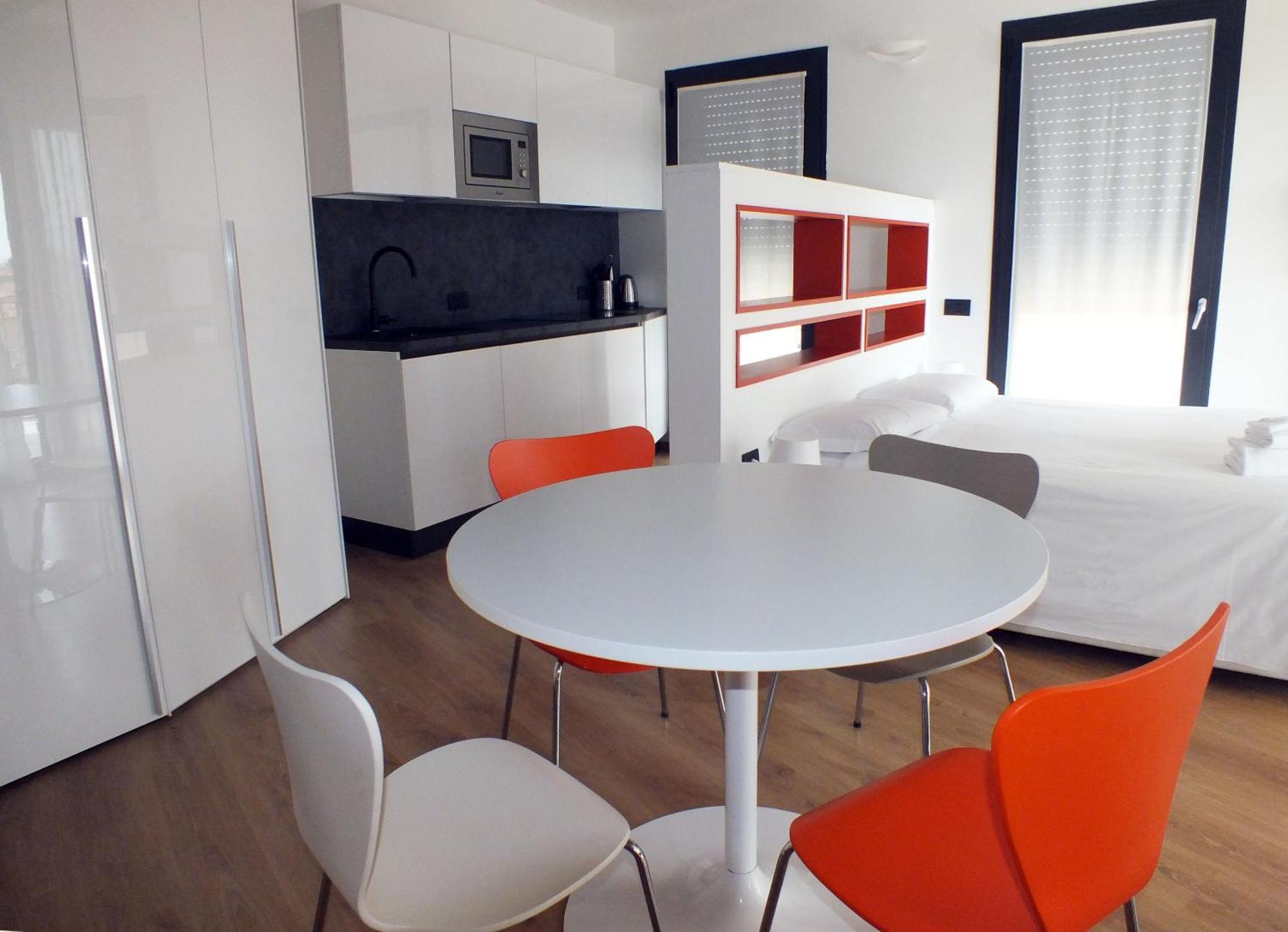 Bb Hotels Aparthotel Isola Milan Bagian luar foto