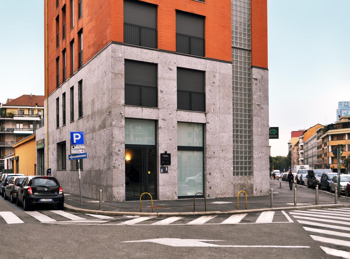 Bb Hotels Aparthotel Isola Milan Bagian luar foto