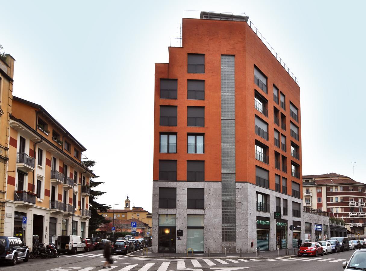 Bb Hotels Aparthotel Isola Milan Bagian luar foto