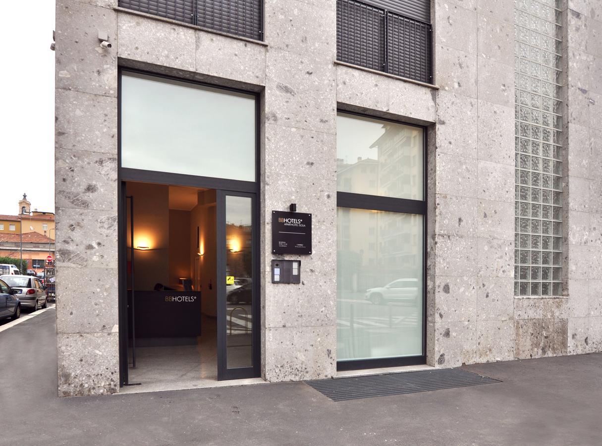 Bb Hotels Aparthotel Isola Milan Bagian luar foto